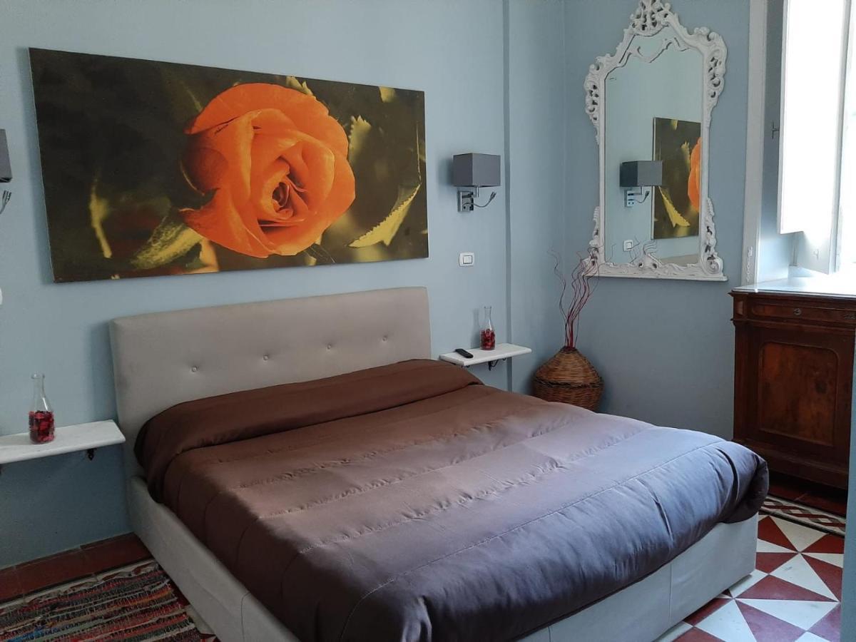 Dimora " Le Rose " Apartment Лече Екстериор снимка